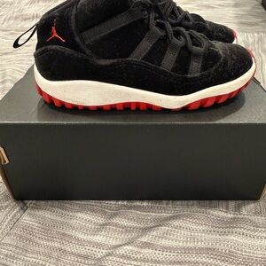 Jordan Kids Black Velvet Sneakers with Red Outsole